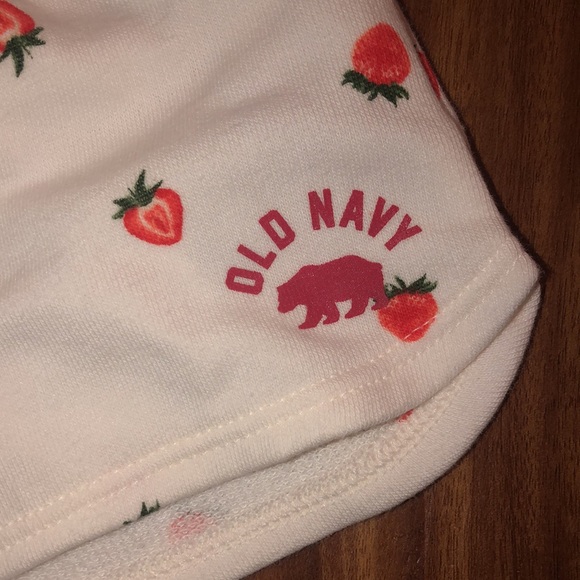 Girl shorts - Picture 2 of 3